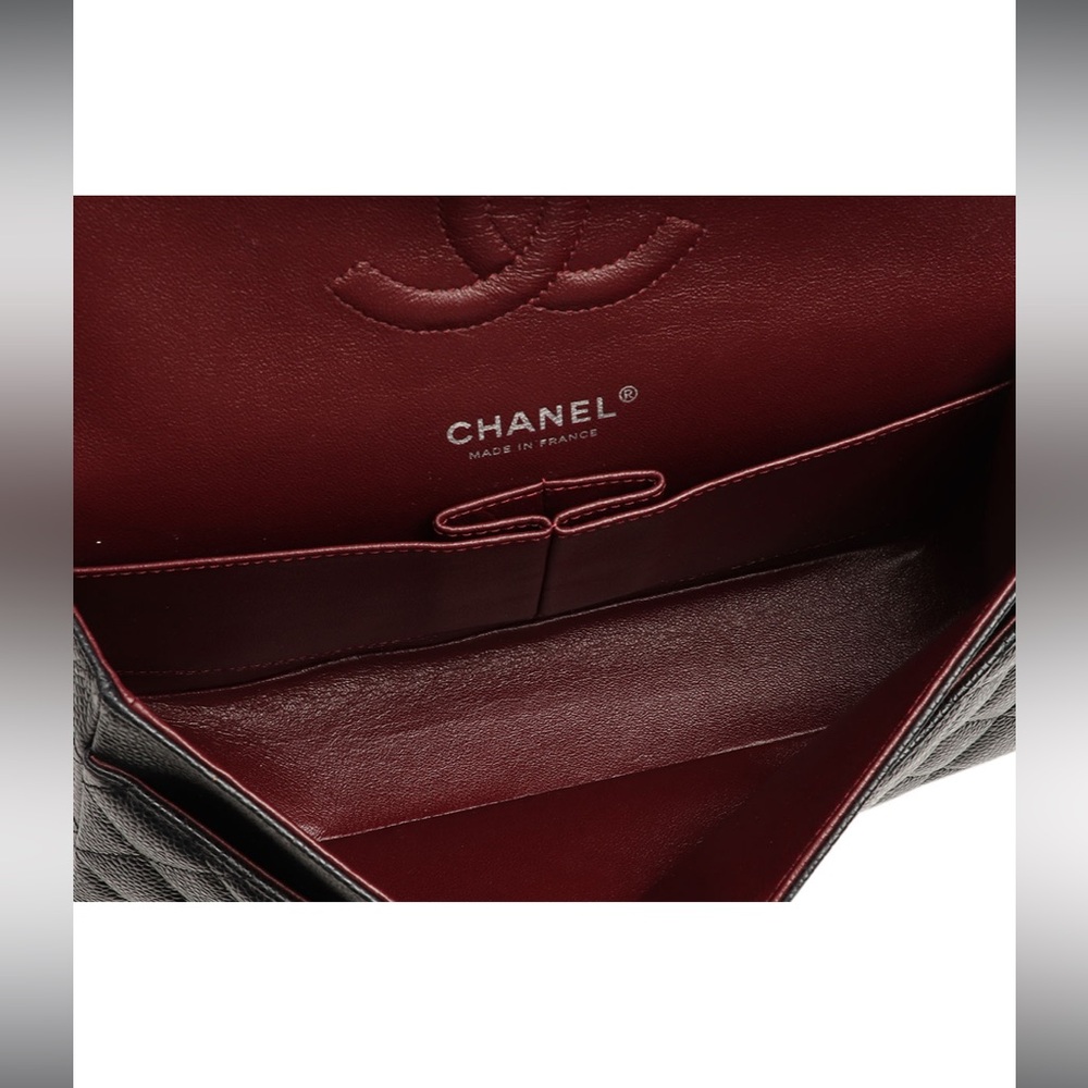 🛑SOLD🛑 CHANEL
Classic Caviar Medium Double Flap Bag 🔥 - Picture 8 of 11